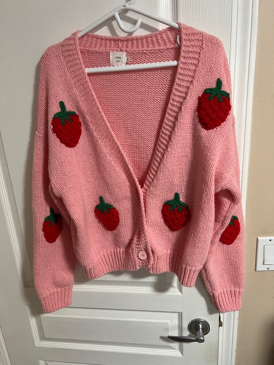 Luna Ivy Sweaters - Luna Ivy Pink Strawberry Appliqué V-Neck Cardigan Sweater